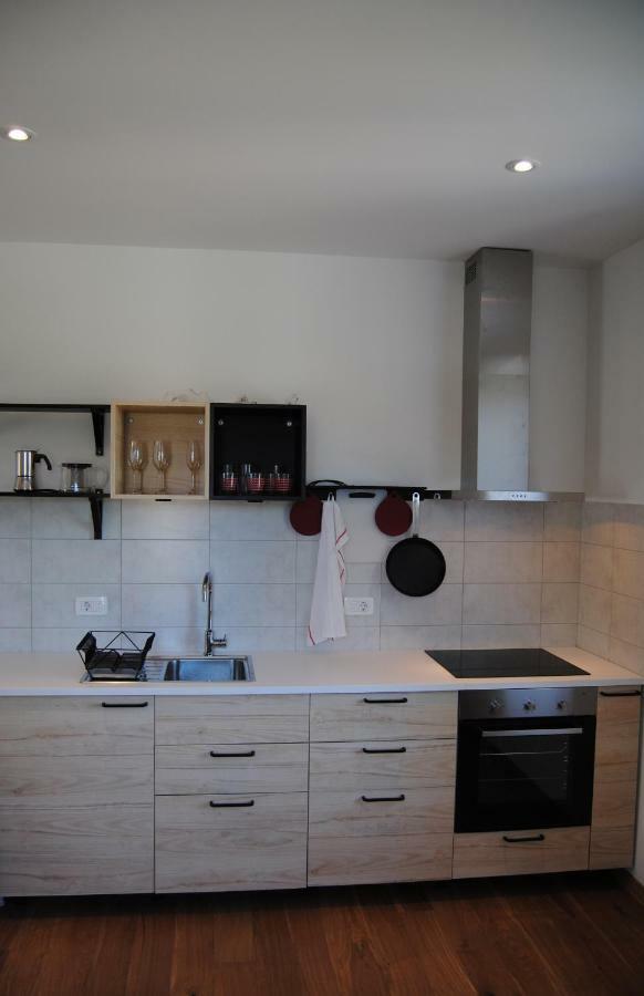 Apartment With Free Parking Ljubljana Exterior photo